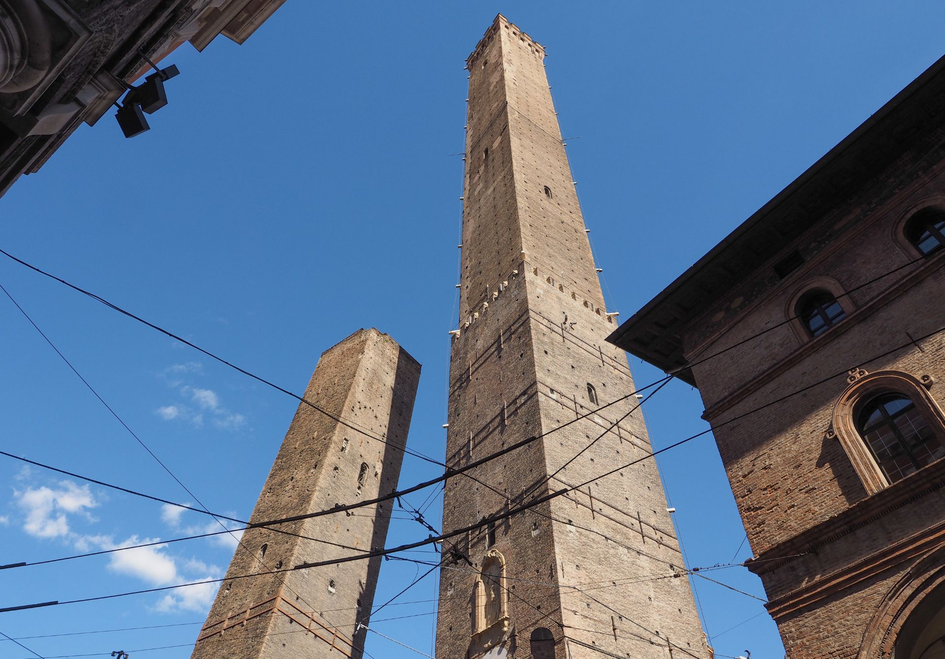 Two Towers (Due Torri)