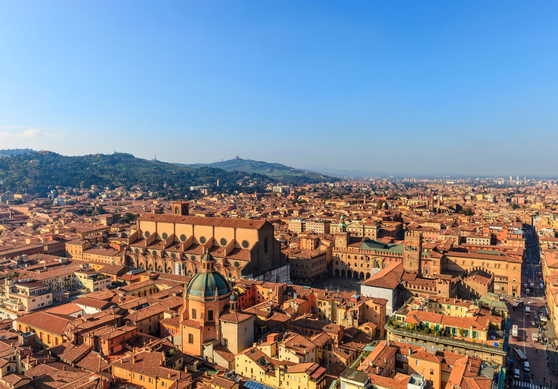 10 Luxury Hotels in Bologna